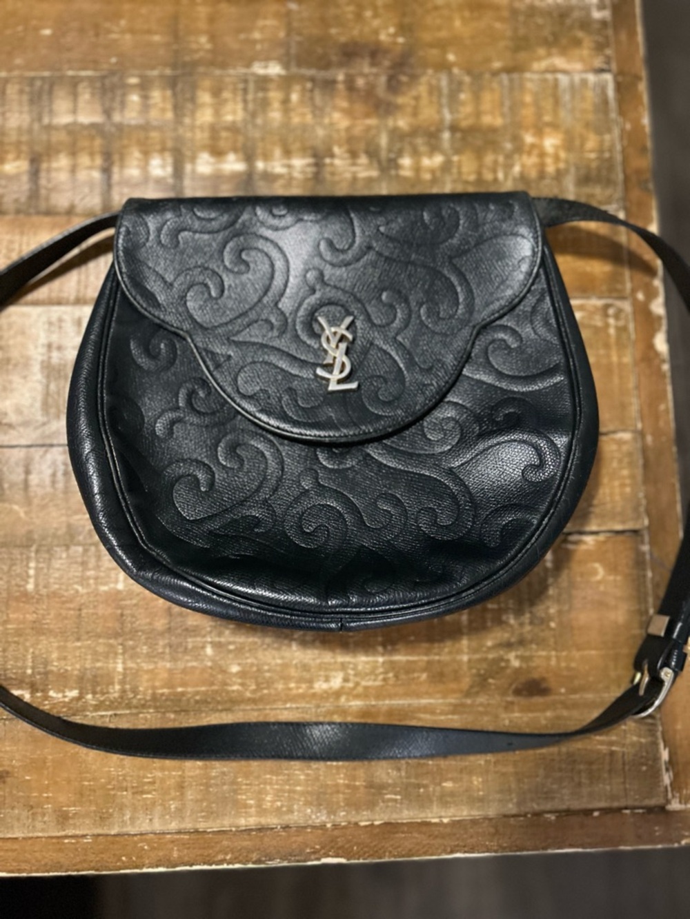 Saint Laurent Black Embossed Leather Crossbody Bag RARE VINTAGE 100% Authentic - Picture 11 of 15